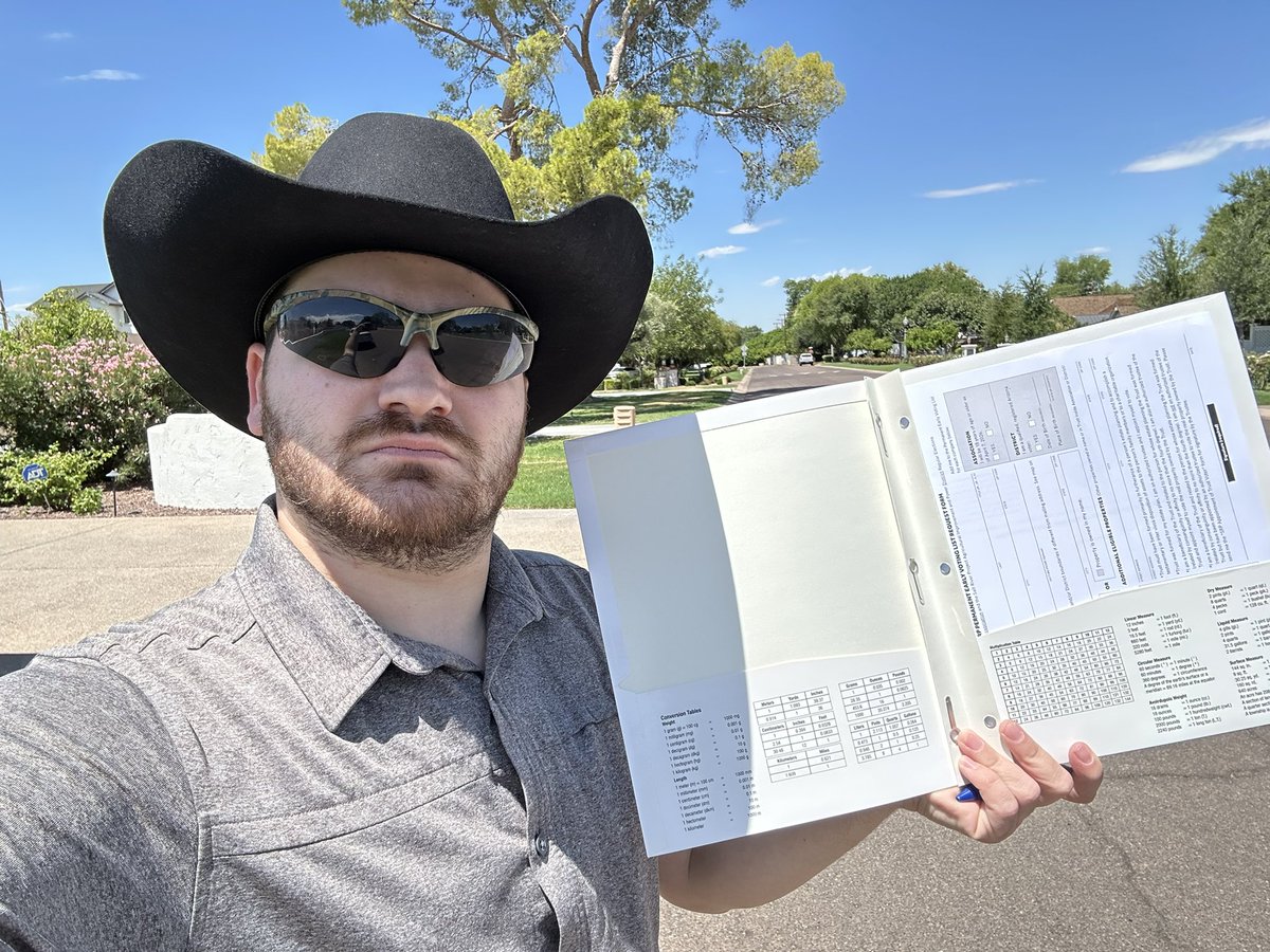 TexPolesky's tweet image. Got a 4 hour drive to Kingman and Bullhead today. But before I do that, I’m killing some time knocking on more doors for SRP!
Arizona is proud of its Wild West heritage. The Green New Scam ain’t welcome here. And the commies pushing it ain’t welcome here either!