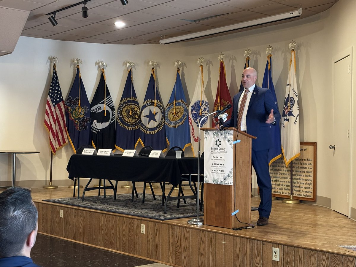 PAAttorneyGen's tweet image. I had a great time talking to the Bedford Co. Chamber of Commerce about the importance of second chances, accountability and redemption in our communities. We need business owners to be leaders in this fight, as employment is essential to people getting back on their feet.