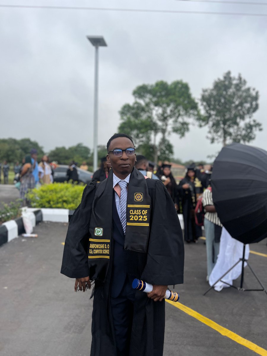 Anifowoshe Daniel tweet media