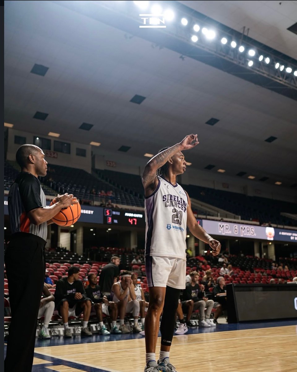 SouthernMissMBB's tweet image. making waves in @thetournament 🤙
@TheRealAC5 and @SidelineTBT have advanced to the regional finals this Wednesday against LA Ignite
📺 Tune in on FS1 at 8 PM CT
📸 @TannerYork43674 | #SMTTT