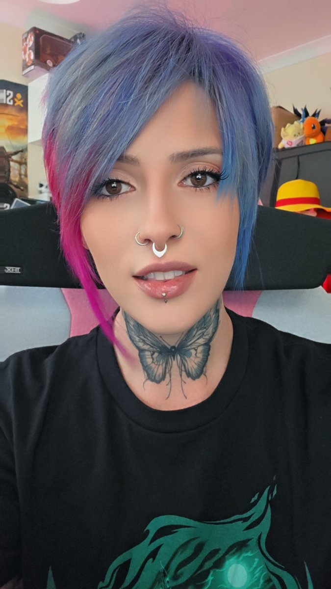 So on the front page of twitch aint going to lie. I feel like ive been hit by a truck but let's see how long i will last. Don't forget to claim your twitch drops from partnered streamers. Twitch.tv/ladyharadaniwa come say hey need some love ha