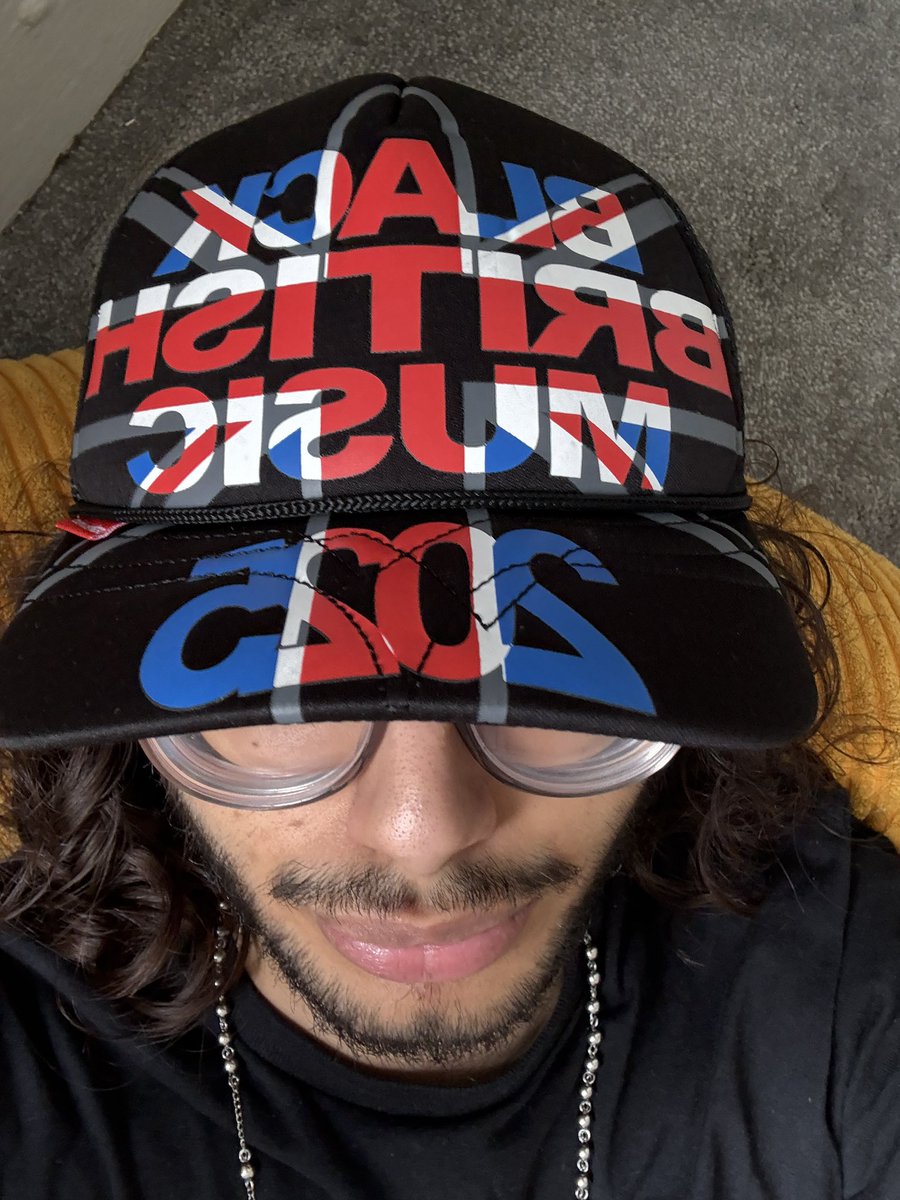 moidotdigital's tweet image. bbm hat on sale now please buy guys pleaseuughhh send me your sos the sun yeaaahh peaktele.vision
