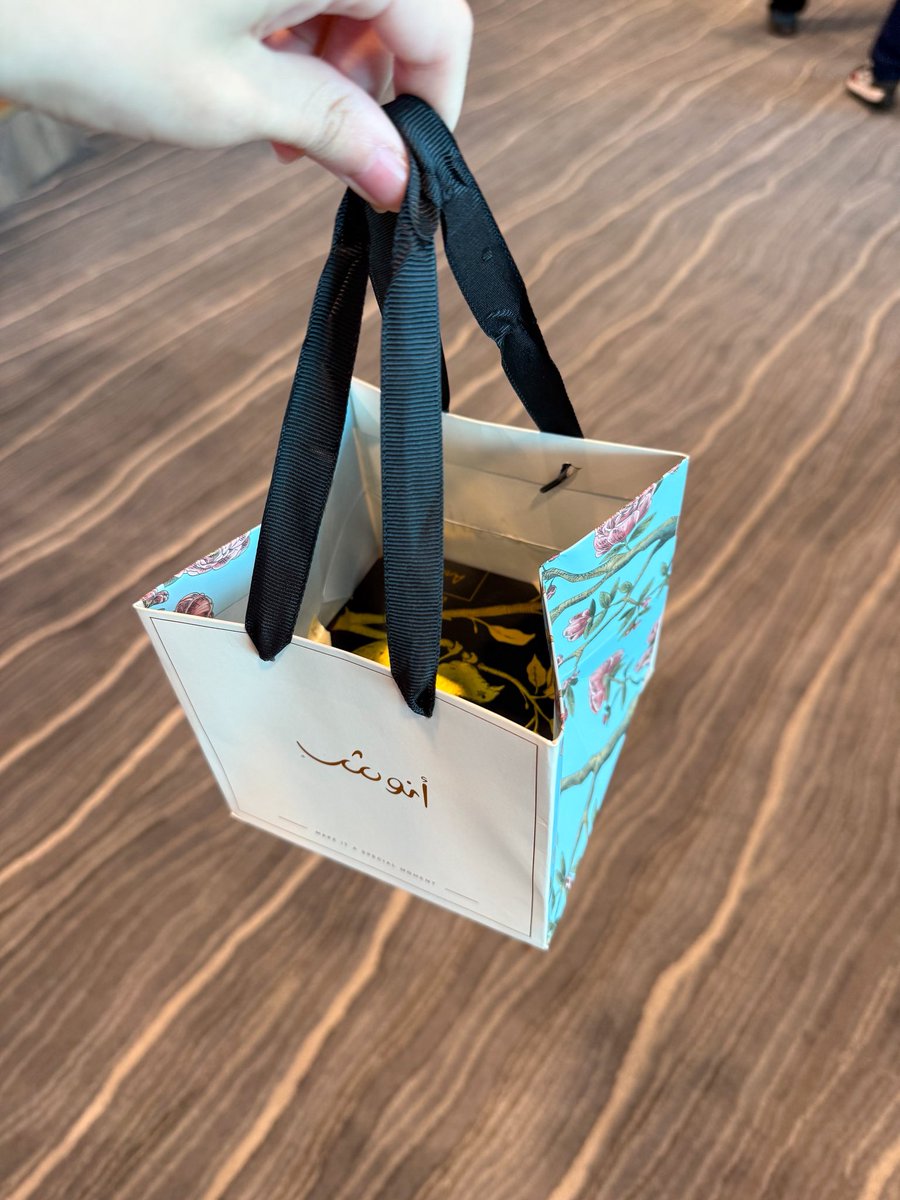 xllamees's tweet image. I expected to observe quietly, but NAWAH, like a seed, nurtured my potential to contribute, lead, and grow. What was planted this summer will keep growing inshallah 🌱✨

Grateful for this family!
#NAWAH_225