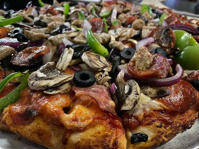We're not afraid to pile on the toppings! 😍