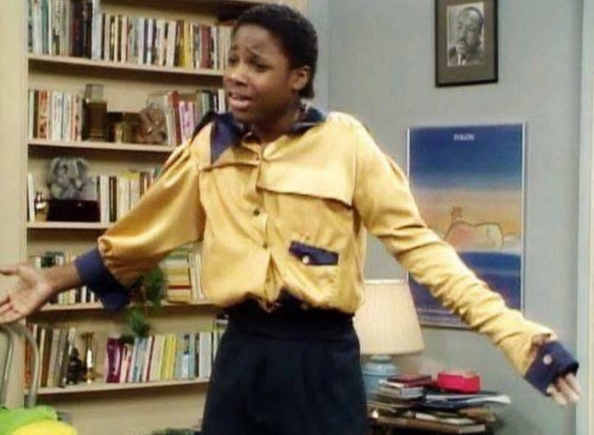 GeeScottSr's tweet image. I never saw my dad laugh so hard. He was in tears watching this scene. #IYKYK