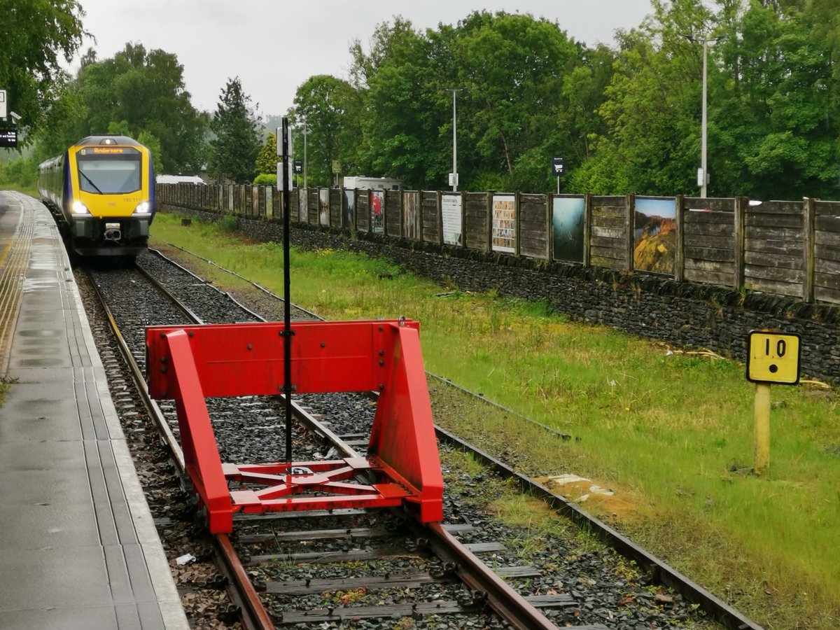 Tarka_Man's tweet image. It only rains in Windermere while you're waiting for a train, a boat or a bus!