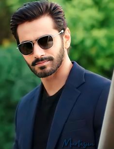 OwahidaS's tweet image. Congratulations, @iamwahajali on completing a remarkable 10 years in the PTV industry! 🌟✨
Your dedication, passion, and incredible performances have won millions of hearts and inspired so many.
10 years of Wahaj Ali
#WahajAli