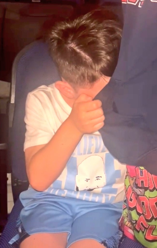 TheWWKid's tweet image. My cousin went from being in tears when @joehendry lost to elation meeting him later on for his birthday. Thanks @ThisIsTNA for a great show and for having even greater talents. ❤️👨👦🤘🏼 @MATTHARDYBRAND @JEFFHARDYBRAND #TNASlammaversary #TNAReacts