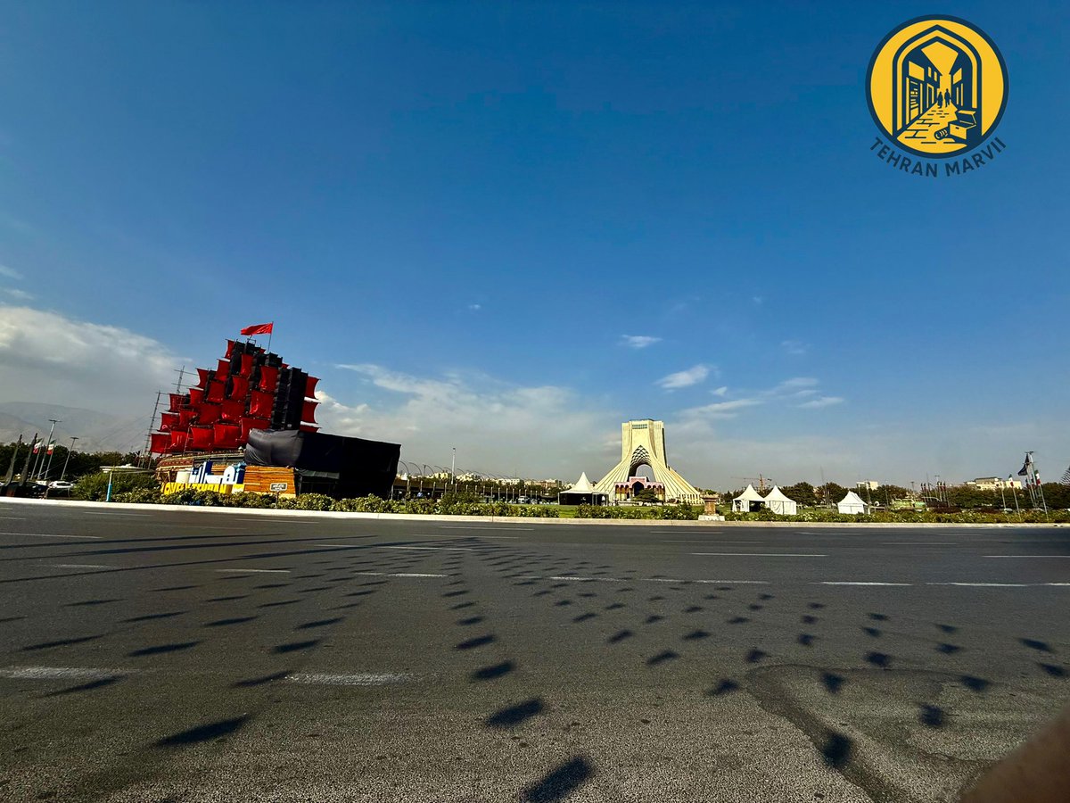 koocheh_marvii's tweet image. 📍میدان آزادی آماده میزبانی از آیین محرم شد
بدرقه زائران اربعین و دلگرمی برای جاماندهها، هر شب از ۳۰ تیر
حرکتی شایسته از شهرداری تهران برای حفظ حال و هوای معنوی شهر
#اربعین
#محرم_١٤٤٧هـ
#شهرداری_تهران
#میدان_آزادی