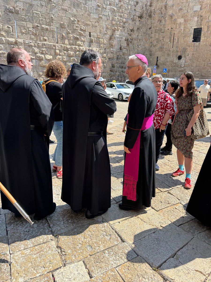 PaterNikodemus's tweet image. A warm welcome, dear Fr. Custos Francesco in Jerusalem, also from us Benedictines of Mount Zion and Tabgha!
@custodiaTS #Dormitio @ofmdotorg #BenedictineFranciscanFriendship