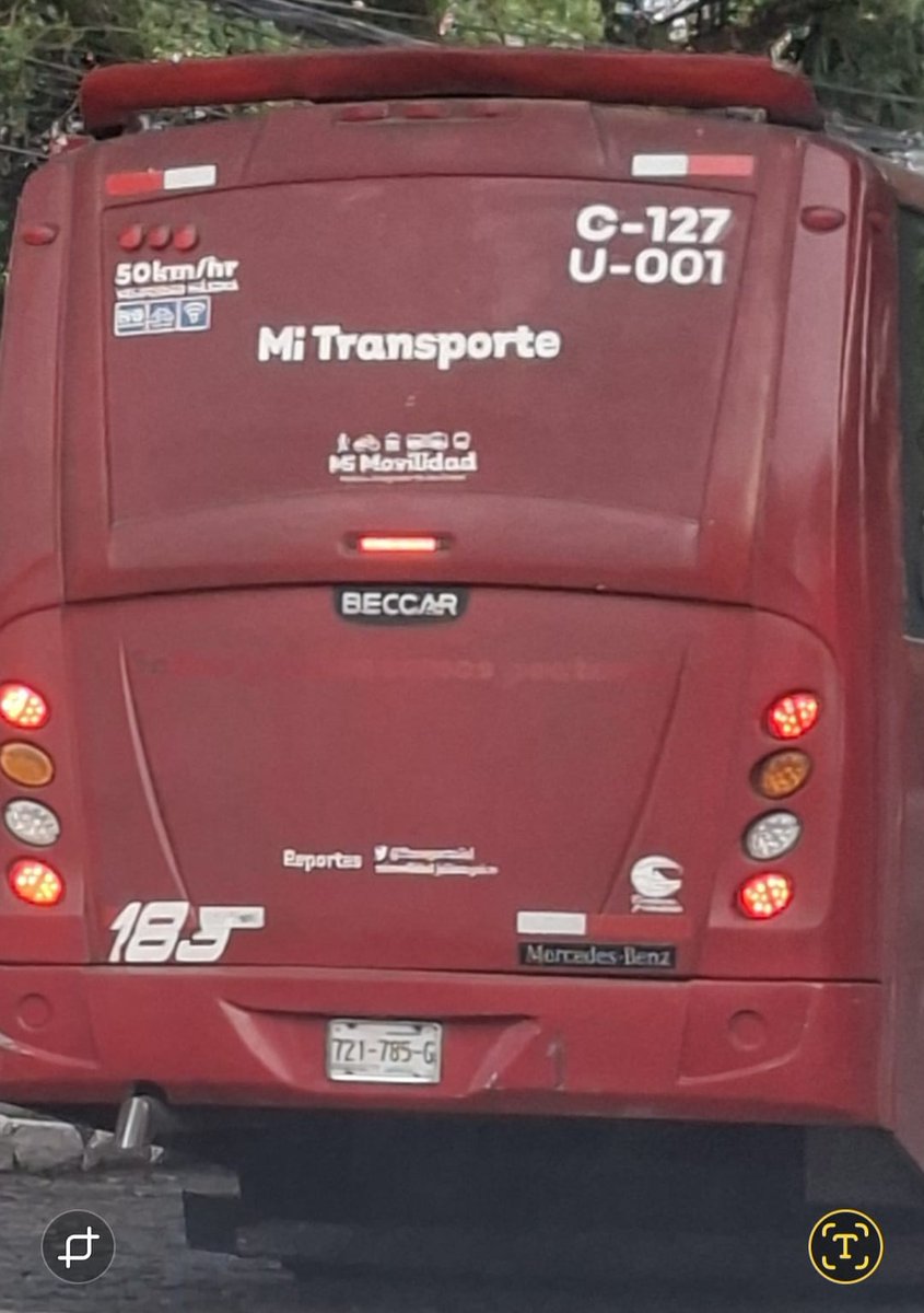Autobús fuera de ruta, tomando calle San Antonio en sentido contrario en Colonia La Fuentes.