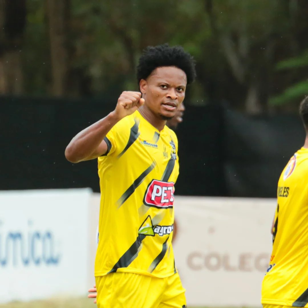 Moca viene reforzado en busca del campeonato LDF

Conoce más aquí: ligadominicanadefutbol.com/2025/07/21/moc…