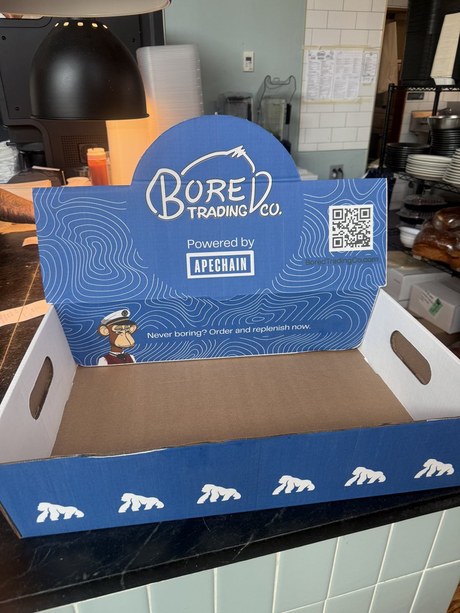 BoredTradingCo's tweet image. 👀 Sneak peak of our new B2B snack solution to sell wholesale for small to medium businesses or events. Increase sales with unique snacks, fuel your office employees, or share at your next event. Our snack box will soon launch ready to ship directly to you. 🍪🍫🥜🍬