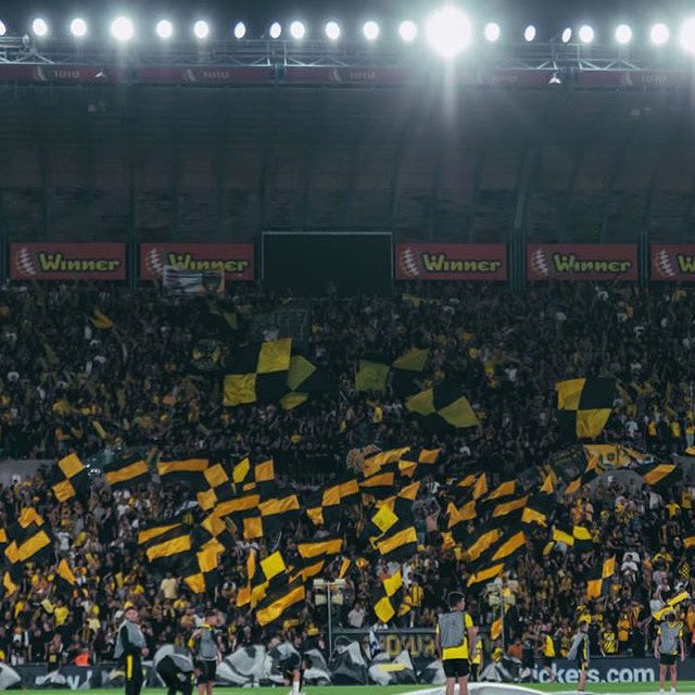 fcbeitar's tweet image. מכירת הכרטיסים למשחק החוץ במונטנגרו ביום חמישי החלה 🛫
חשוב מאוד: עקב דרישות האבטחה המקומיות, כלל אוהדי הקבוצה יגיעו לאצטדיון בהסעות מאורגנות ע"י המועדון. ברכישת הכרטיס כלולה גם נסיעה באוטובוס לאצטדיון.
הפרטים באתר ובאפליקציה >> beitarfc.co.il/news/fcbj_away…
#יאללהביתר💛🖤