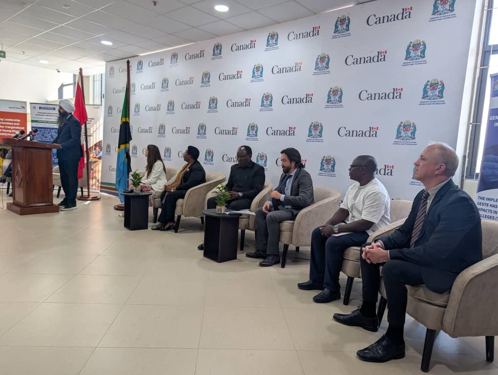 WFP_Tanzania's tweet image. 🇹🇿 Tanzania School Feeding Programme was launched by Minister Prof. Adolf Mkenda & 🇨🇦 Secretary of State, Hon. Randeep Sarai. With Canada's support, it will be implemented by WFP & Tanzania Govt, improving nutrition, health & education for 65,000 children in Lindi & Mtwara.
