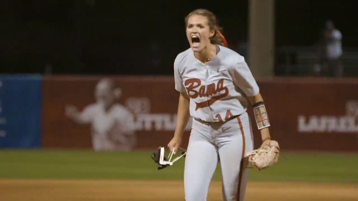 BrettGreenberg_'s tweet image. Montana Fouts returns to Tuscaloosa (Ala.) this week with @AUSL_Talons
Some of my favorite moments covering the four-time First Team All-SEC pitcher… let’s start with a June 2021 night in OKC celebrating a perfect game & 21st birthday:
🐘 bit.ly/4lPYGgI