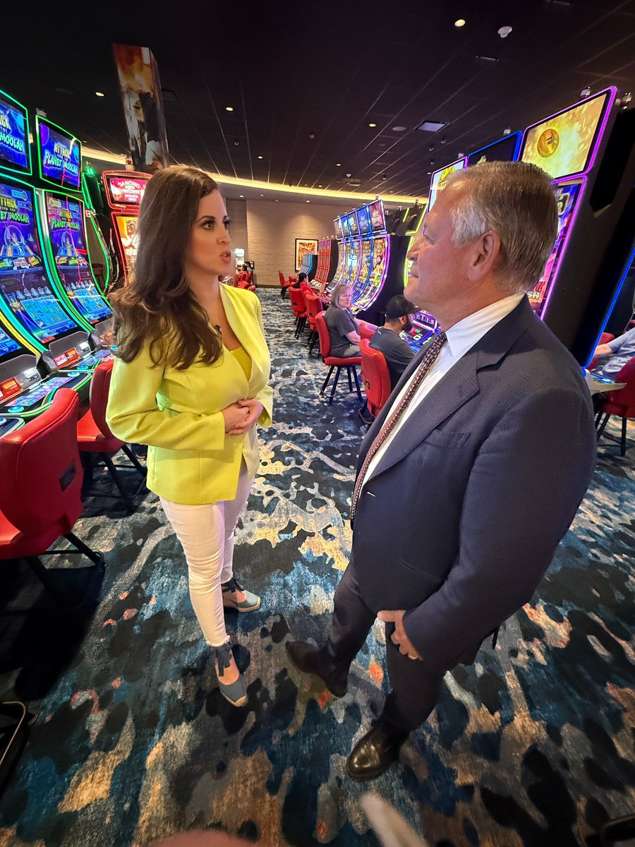tararosenblum's tweet image. TONIGHT 🎰 High stakes. Big bets. One on one access. We hit the casino floor with the man behind Resorts World's $5.5B plan for his 1st interview since officially submitting pitch to NY.
Tonight on @news12wc @news12li @news12bk @news12bx @news12 #turntotara @ResortsWorldNYC