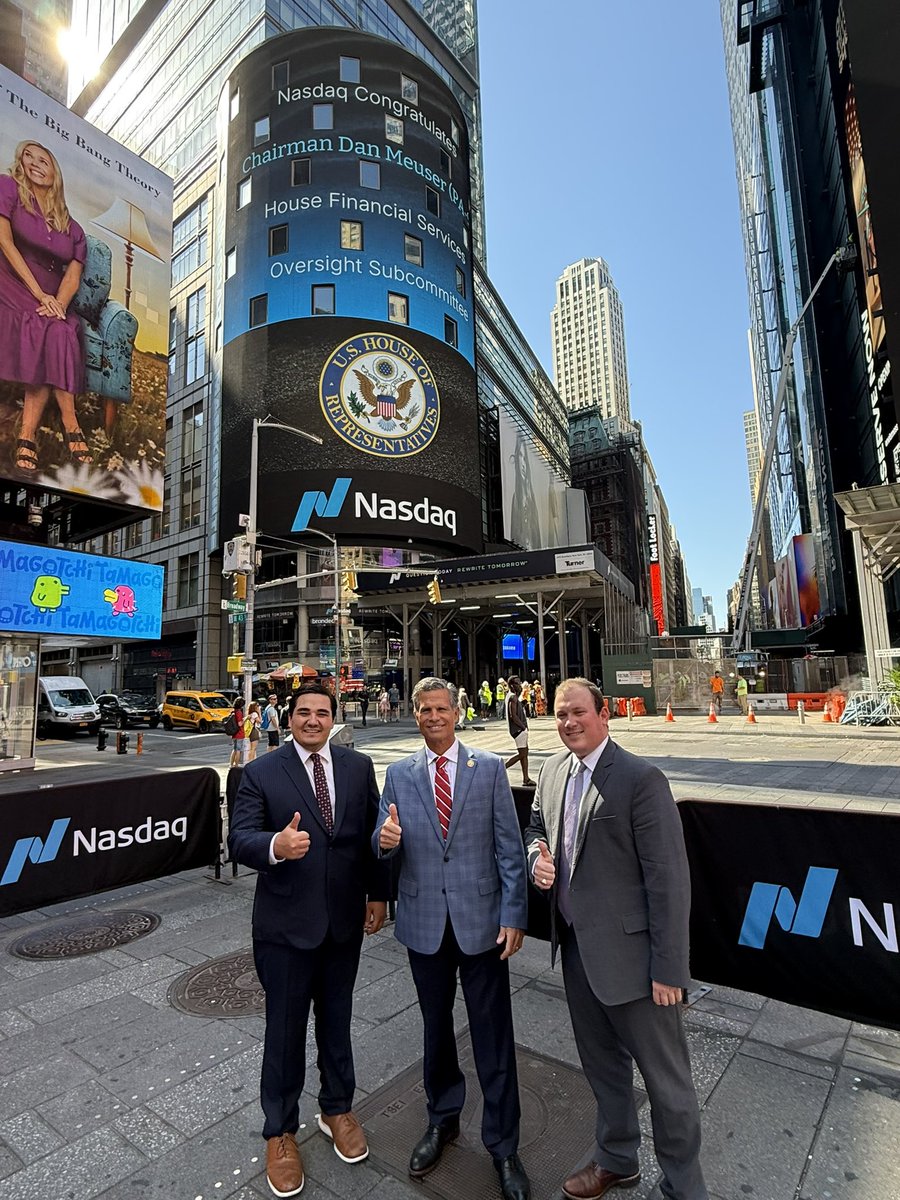 RepMeuser's tweet image. This morning, I was happy to tour Nasdaq’s headquarters in New York City.
Nasdaq is one of the world’s premier financial technology companies—pioneering innovation in the markets since 1971. We had a productive conversation about key priorities, including increasing capital…