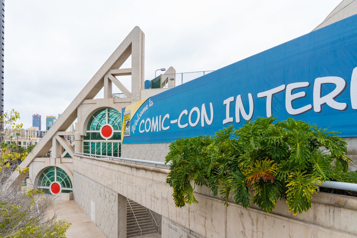 SDConventionCtr's tweet image. Happy @Comic_Con week! The city is transforming for the big event. Welcome back!