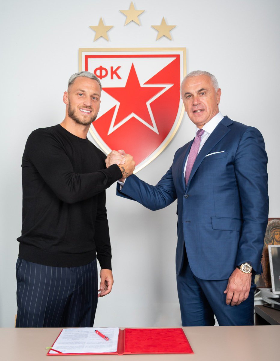 ❗️Marko Arnautović novi igrač Crvene zvezde❗️

Fudbalski klub Crvena zvezda sa velikim zadovoljstvom obaveštava zvezdašku javnost da je Marko Arnautović novo pojačanje Crvene zvezde.

🔴⚪️ #fkcz