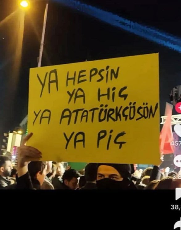 drhuri__ye's tweet photo. Bunu yazanın annesiyle yaşadığı fallik dönem problemleri bizi hiç ilgilendirmiyor! https://t.co/f5TVLssX35