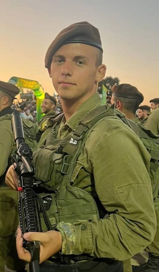ItayBlumental's tweet image. הותר לפרסום: סמ״ר עמית כהן, בן 19 מחולון, לוחם בגדוד 13 בחטיבת גולני, נפל בצהריים בח'אן יונס. יהי זכרו ברוך