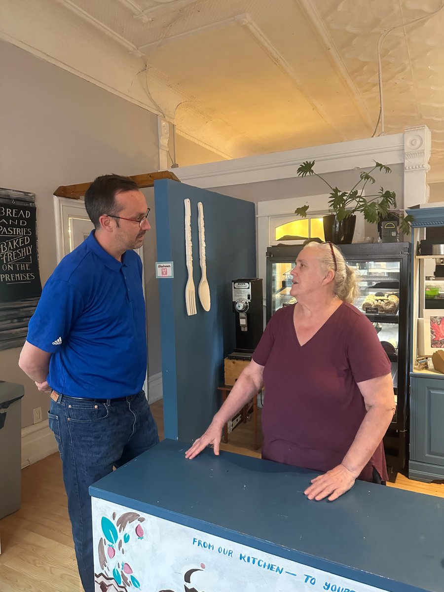 nolanmquinn's tweet image. Stopped by Simply Baked in #Winchester — a charming local bakery full of heart and flavour.
Small businesses like this are what make our communities so special, and it’s always a pleasure to stop by, show support, and connect with the people behind the counter. Thank you for the…