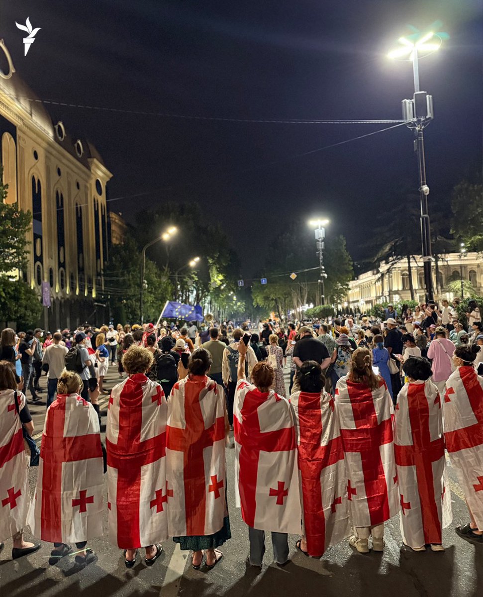 KShoshiashvili's tweet image. 🇬🇪🇪🇺 Georgia today
Day 236 of nonstop nationwide protests.
Photo via @RTavisupleba