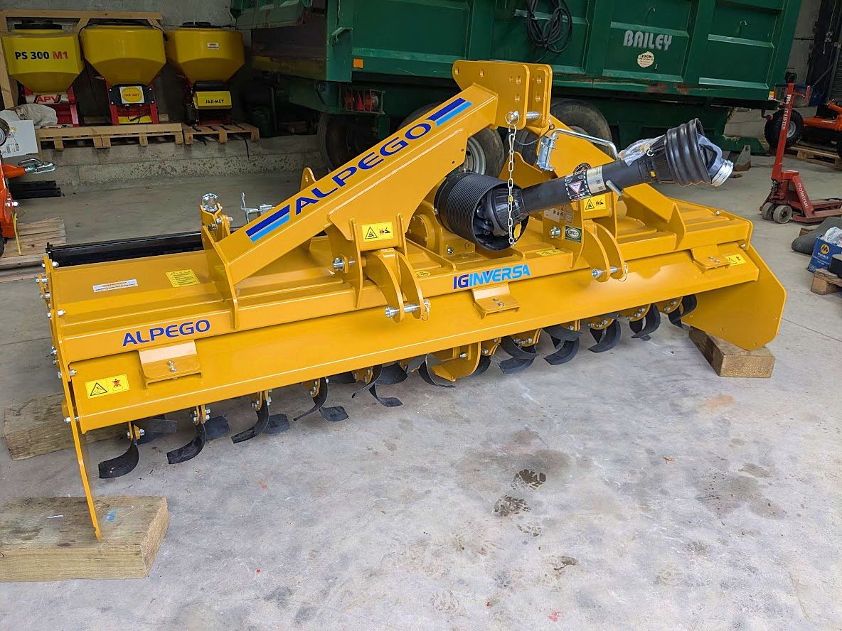 Alpego INVERSA Stone Buriers | Our latest 3m INVERSA

📞 Phone: 01748 352123
🌍 agrisourcemachinery.com/shop/new-alpeg…

New and used machinery and equipment for Farm, Livestock, Ground Care and Equestrian. Richmond, Yorkshire. 

<a href="/AlpegoUK/">Alpego UK</a> | <a href="/OPICOag/">OPICO</a>