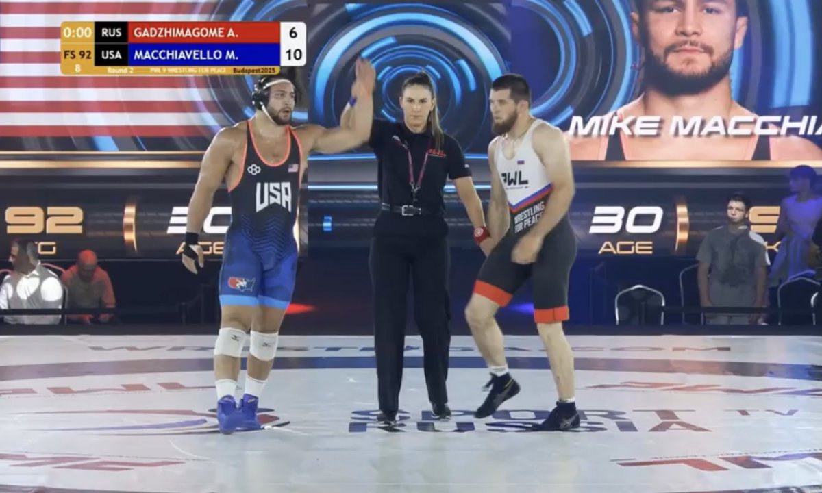 Mike Macchiavello wins 10-6 over Amanula Gadzhimagomedov in match 8 of Russia vs. USA dual.
