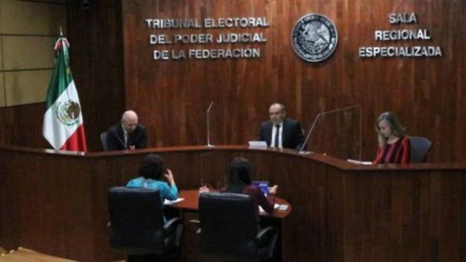 Aries Joshua 5T (@ariesdiavolo5t) on Twitter photo #Comunidad4T
#NoticiasMéxico
🇲🇽⚖️Luis Espíndola Morales <a href="/luisespindolam/">Luis Espíndola Morales</a>
▶️#Magistrado Presidente de la Sala Regional Especializada del #TEPJF,
▶️#Académico y Especialista en Derecho Electoral y Constitucional.
"Camino al andar".
Link: lasillarota.com/opinion/column… #Comunidad4T
#NoticiasMéxico
🇲🇽⚖️Luis Espíndola Morales <a href="/luisespindolam/">Luis Espíndola Morales</a>
▶️#Magistrado Presidente de la Sala Regional Especializada del #TEPJF,
▶️#Académico y Especialista en Derecho Electoral y Constitucional.
"Camino al andar".
Link: lasillarota.com/opinion/column…