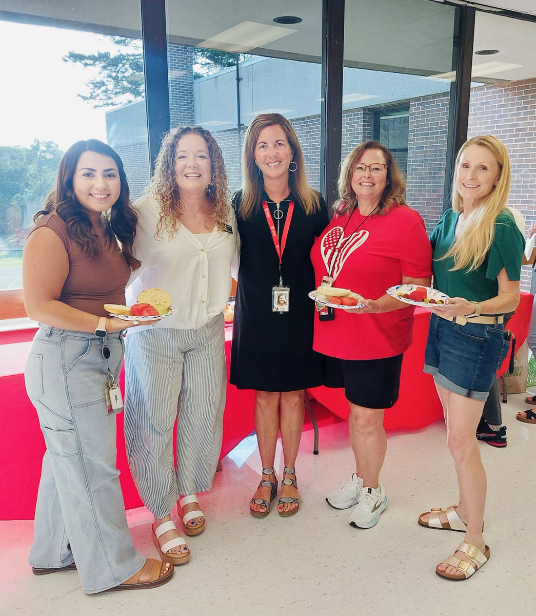 Linden Elementary (@lindenlion) on Twitter photo A huge shoutout to <a href="/sochiltreemig/">Shannon Ochiltree</a> for providing breakfast to “Welcome Back” our teachers! BEST is the Standard! ❤️🦁❤️<a href="/ORSchools/">Oak Ridge Schools</a> A huge shoutout to <a href="/sochiltreemig/">Shannon Ochiltree</a> for providing breakfast to “Welcome Back” our teachers! BEST is the Standard! ❤️🦁❤️<a href="/ORSchools/">Oak Ridge Schools</a>
