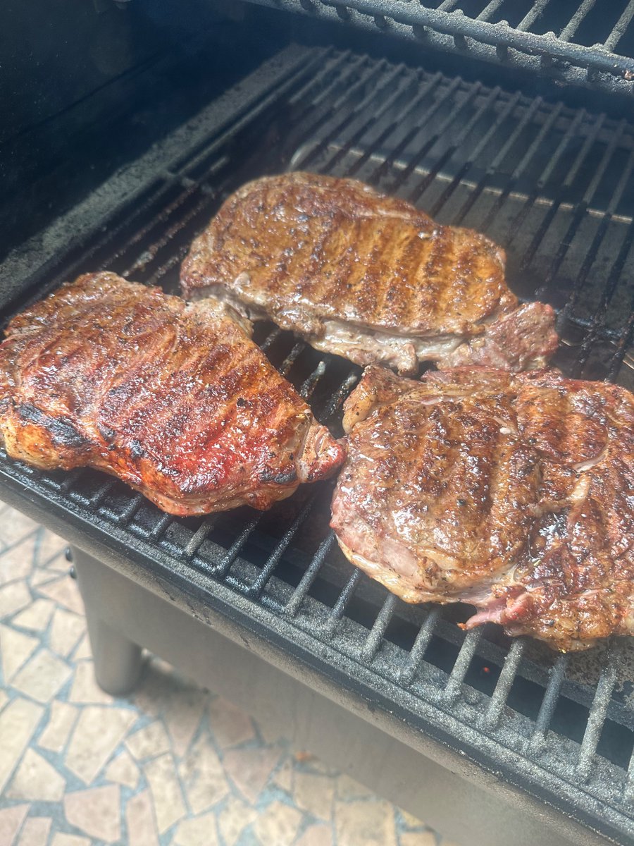Sunday is for the girls