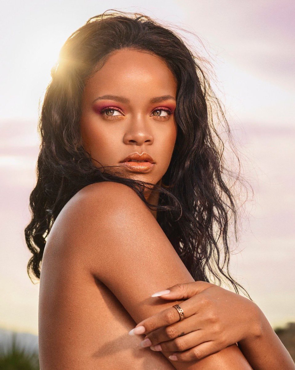 ririoncharts's tweet image. Rihanna’s longest charting songs on the Sweden Singles Charts: 🇸🇪
“Love The Way You Lie” — 61 weeks
“We Found Love” — 48 weeks
“Diamonds” — 45 weeks
“Umbrella” — 43 weeks
“S&M” — 41 weeks
“Only Girl (In The World)” — 40 weeks
“Who's That Chick?” — 39 weeks
“Where Have You Been”…