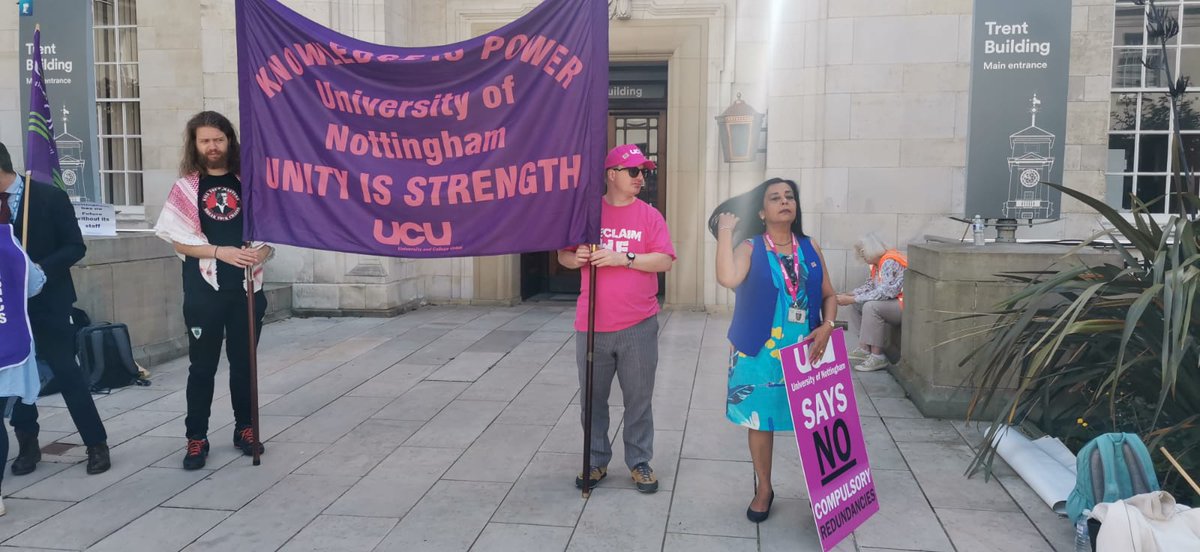 UnisonUon's tweet image. Our powerful joint unions rally today sent a message to @UniofNottingham&apos;s University Council: no to Compulsory Redundancies, no to job cuts - else who is going to do all the work?! Nottingham has no Future without its staff! #FutureNottingham #UCU #UNISON #Unite
@UNISONEastMids