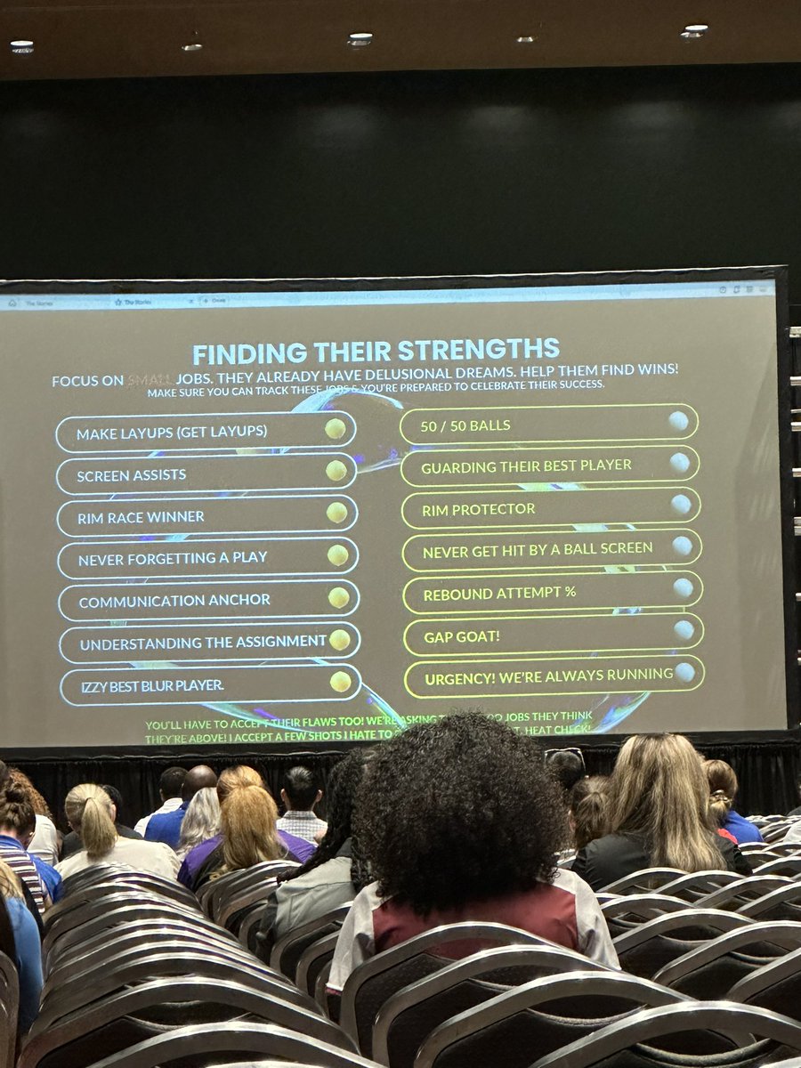 jaleejayyy's tweet image. Day ✌🏽 @THSCAcoaches Convention with my FAV ROCK CAPTAIN 🤩🤩 #THSCABrandAmbassador