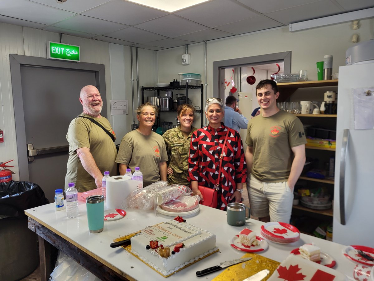 CJOC_COIC's tweet image. 🇨🇦 Celebrating Canada Day across the JOA! 🇨🇦
Task Force Middle East (TF-ME)marked July 1st with pride, unity, and well-deserved downtime.
#CanadaDay #TFME #CAF #StrongProudReady #MilitaryLife #JointOperations