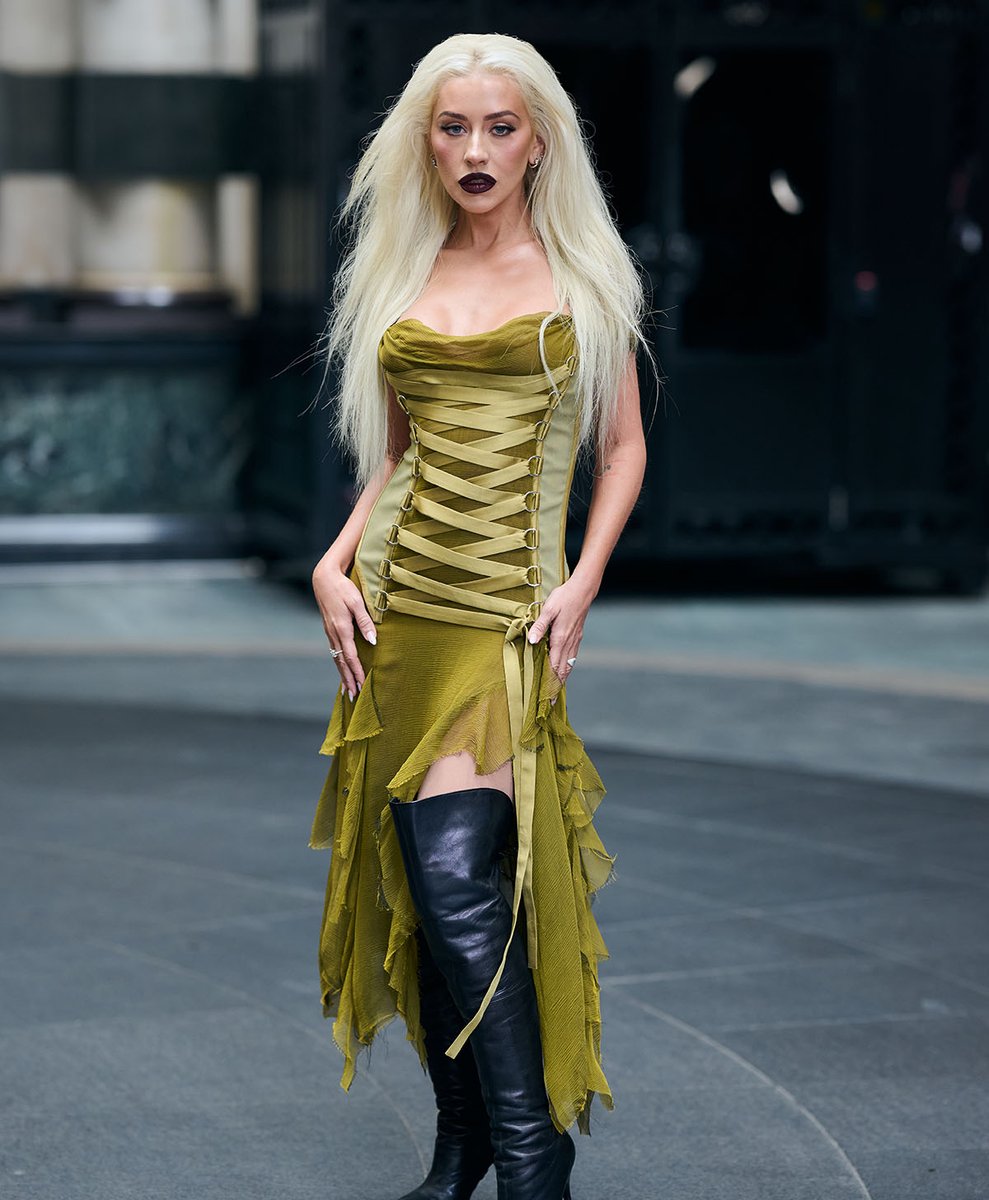 Red Carpet Fashion Awards tweet media