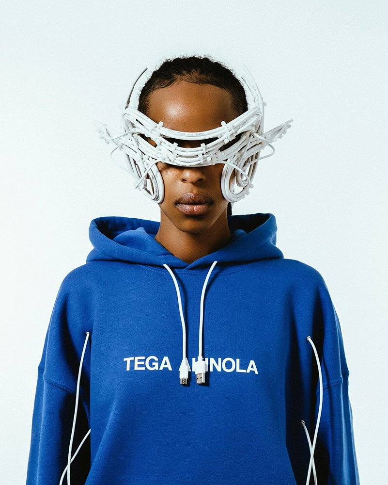 TheCoolHour's tweet image. How Tega Akinola Turned Old Cables Into the Coolest Heels on the Internet #DesignerSpotlight 👉 thecoolhour.com/tega-akinola-s…