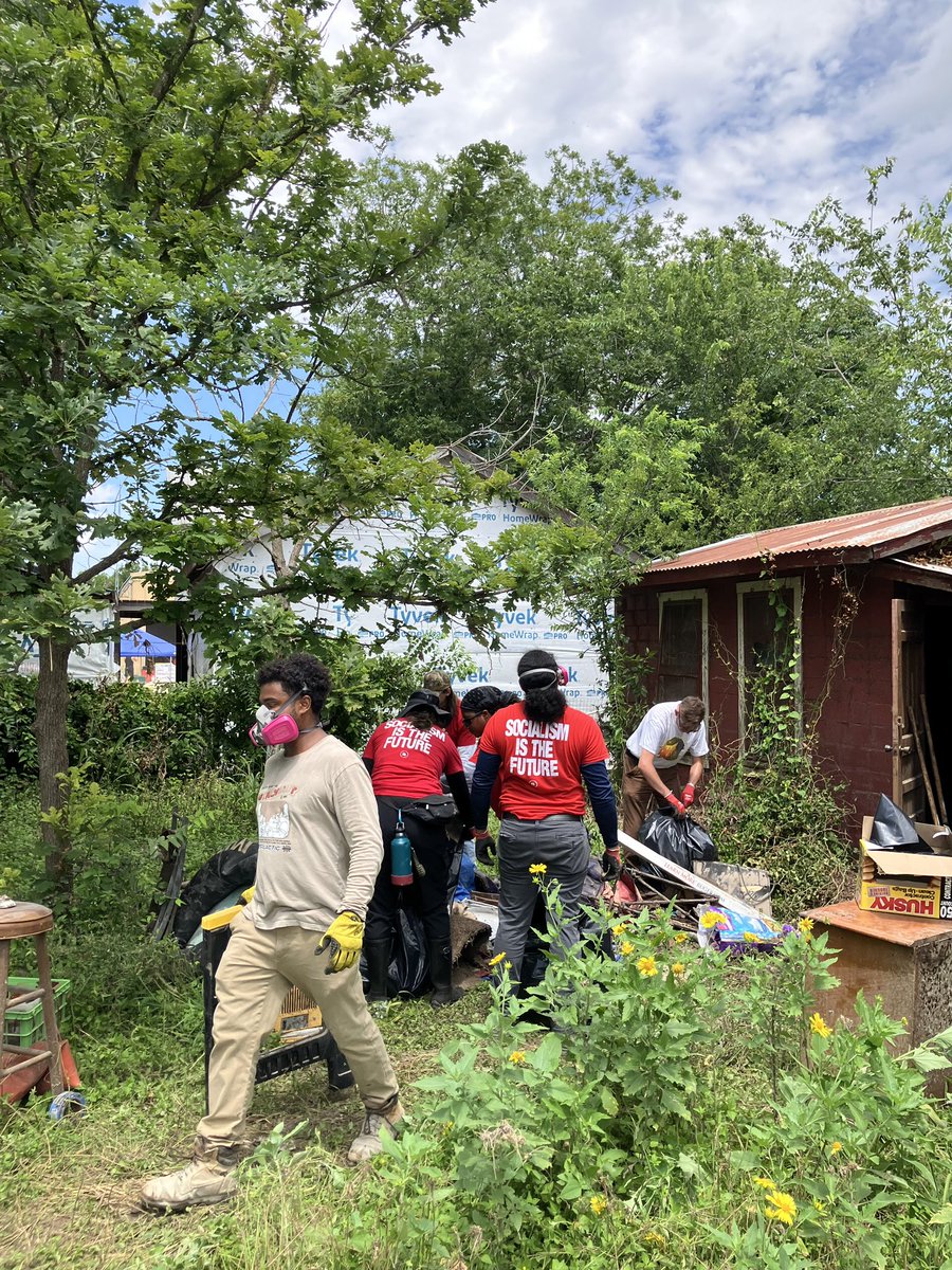 pslnational's tweet image. PSL organizers were back across Central Texas this weekend!
We are continuing our work in Kerrville, which is still recovering from the floods and will be for a long time. At the same time, we have sent teams to Sandy Creek near Leander.
Across both areas, we spoke with…