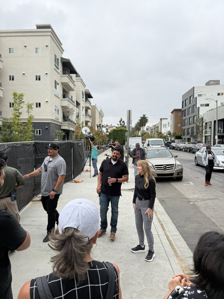 TheEvryDayChris's tweet image. What the helly… workers said we will open eventually but thanks for the support…. At least they nice. 1159. Gonna show the bathroom first