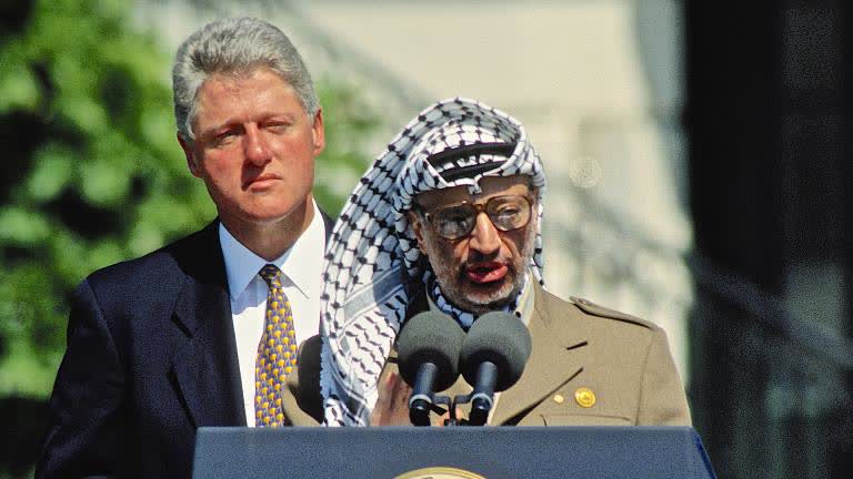 mosaicmag's tweet image. A pro-Israel American Jew, Jonathan Torop, looks across 40 years of shifting narratives, from Said to Arafat to today, centered on the day he found himself standing next to Yasser Arafat, architect of endless troubles.
mosaicmagazine.com/picks/history-…