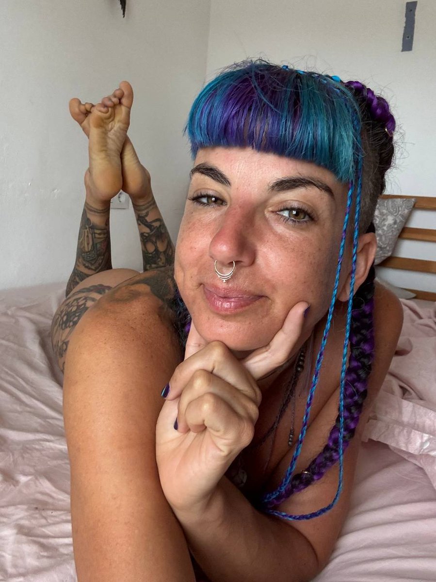 ⛓️⛓️⛓️ Qué podrías hacer
con estos pies? ⛓️⛓️⛓️
⛓️ t.me/+_AbH3srtv-03N…
Págame las sesiones de estética siempre que las quiera!