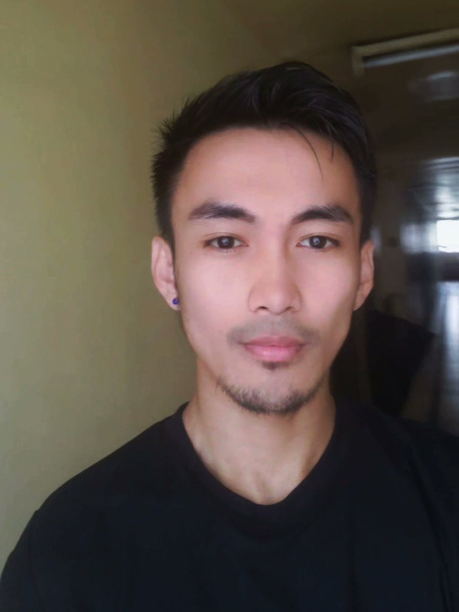 charcharkingrad's tweet photo. taking latest selfie🤳 charrr! https://t.co/4U8WrJo4f2