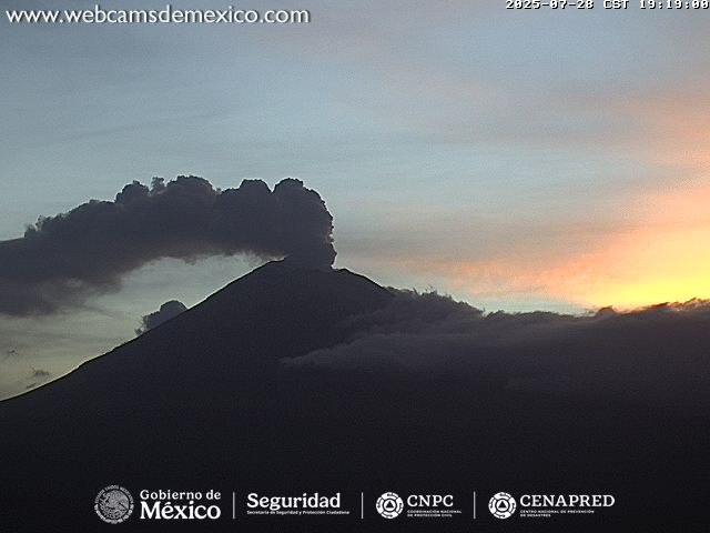 Webcams de México (@webcamsdemexico) on Twitter photo #Volcán #Popocatépetl al atardecer. 🌋
🚦 Alerta Volcánica: AmarilloFase2.
Radio de exclusión: 12 km. 🚷
Vía #CENAPRED <a href="/CNPC_MX/">Coordinación Nacional de Protección Civil</a>.
Actividad del volcán #EnVivo vista desde #Tianguismanalco, #Puebla 👇🏼
youtube.com/watch?v=e9acFK… #Volcán #Popocatépetl al atardecer. 🌋
🚦 Alerta Volcánica: AmarilloFase2.
Radio de exclusión: 12 km. 🚷
Vía #CENAPRED <a href="/CNPC_MX/">Coordinación Nacional de Protección Civil</a>.
Actividad del volcán #EnVivo vista desde #Tianguismanalco, #Puebla 👇🏼
youtube.com/watch?v=e9acFK…