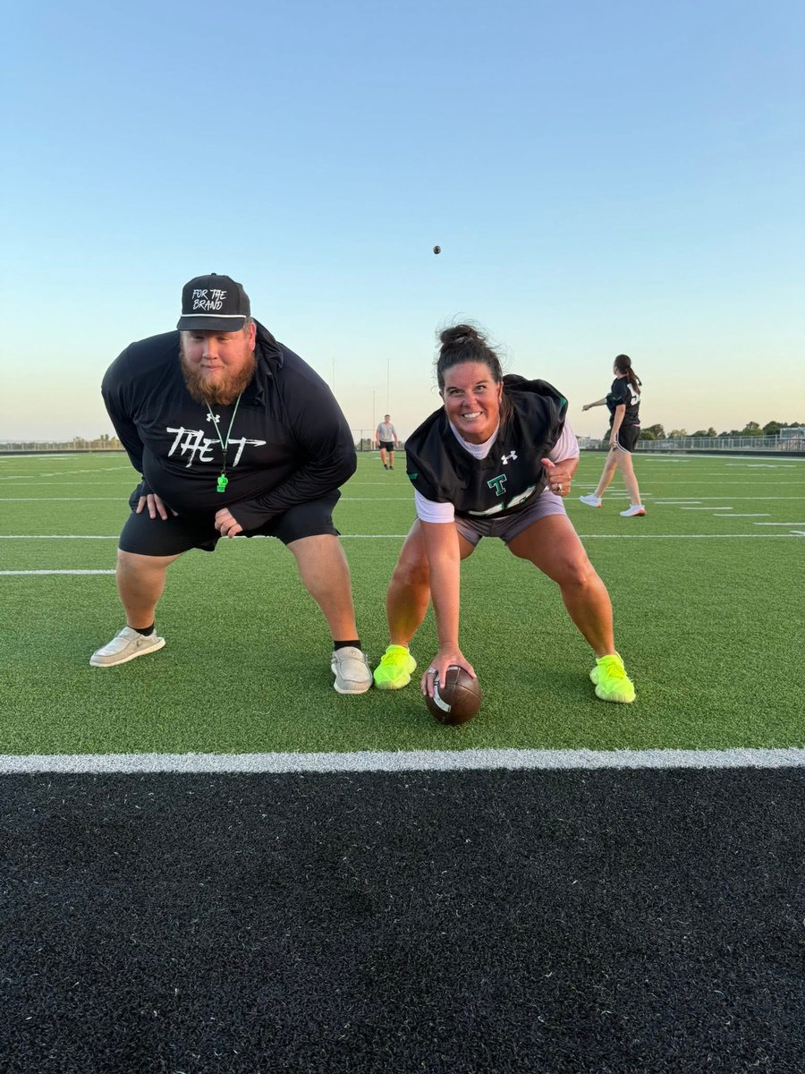 2025 Mom’s Football Clinic was a fun filled evening! Thanks Bulldog coaches! ❤️ my #55
#FN5GL #Sweepstakes