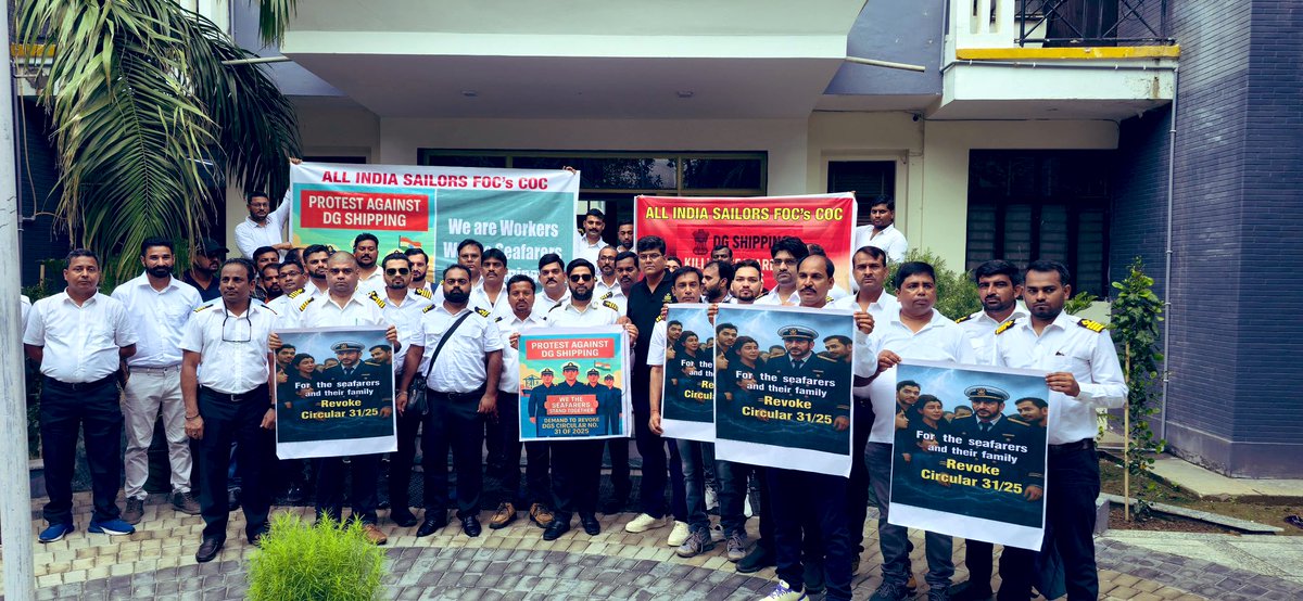ajeetym's tweet photo. ALL INDIA SAILORS FOC'S COC
Protest against @dgshipping_IN 
.
For the seafarers and their family Revoke circular 31/25
@shipmin_india @DrSJaishankar @narendramodi @PMOIndia @rashtrapatibhvn @seaandcoast1 @PrasharSdp @sui_union @AllSeafarers 
#NewDelhi #DelhiNCR #delhi #DelhiNews https://t.co/Y7hLTMAf5d