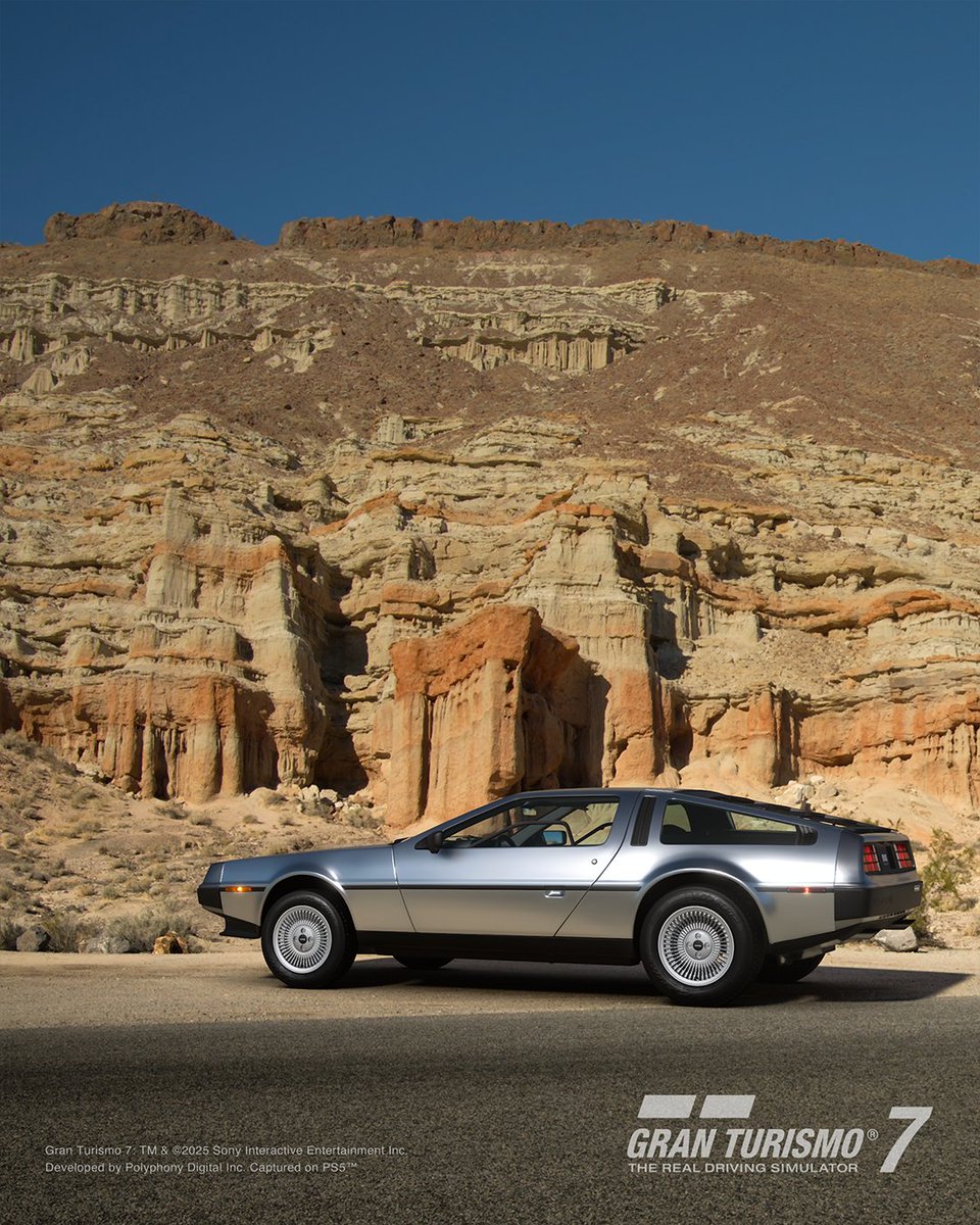 thegranturismo's tweet image. Views of Inyo National Forest to the east of San Francisco, Whitney Portal Road glowing at dusk, the rising cliffs of Red Rock Canyon, and the rugged rocks of the Alabama Hills.

Update 1.61 Featured Scapes curation:
Lone Pine

#GT7 #GranTurismo #Scapes
