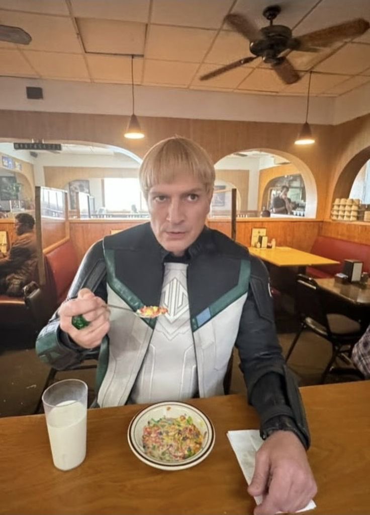 wowacoolusrname's tweet image. If you look like this, dm me IMMEDIATELY