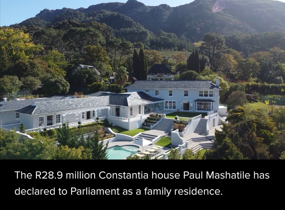 Mark10049312's tweet image. A whole SA&apos;n Politician.